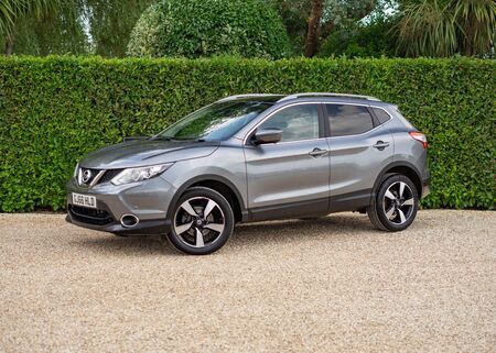 NISSAN QASHQAI 1.2 DIG-T N-Connecta XTRON 2WD Euro 6 (s/s) 5dr