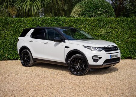 LAND ROVER DISCOVERY SPORT 2.0 TD4 HSE Black Auto 4WD Euro 6 (s/s) 5dr