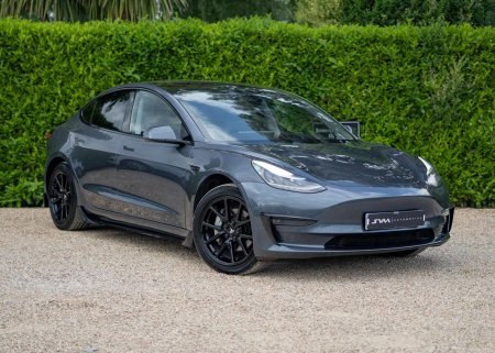 TESLA MODEL 3 (Dual Motor) Long Range Auto 4WDE 4dr